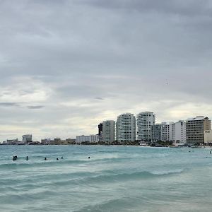 Cancun Beach & Nightlife Paradise Salvia Condominiums